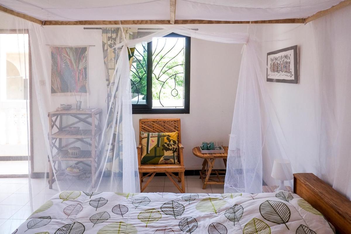 Keur Dofie Bed and Breakfast Toubab Dialaw Buitenkant foto
