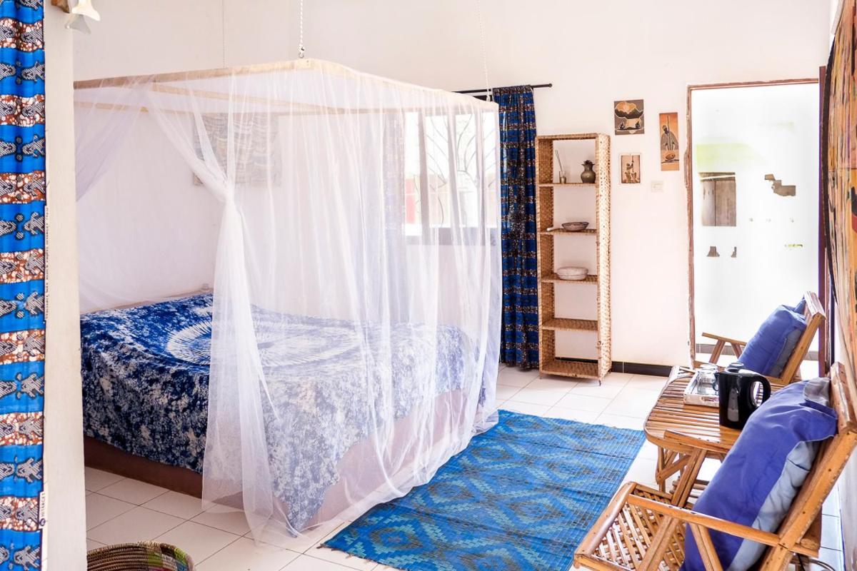Keur Dofie Bed and Breakfast Toubab Dialaw Buitenkant foto